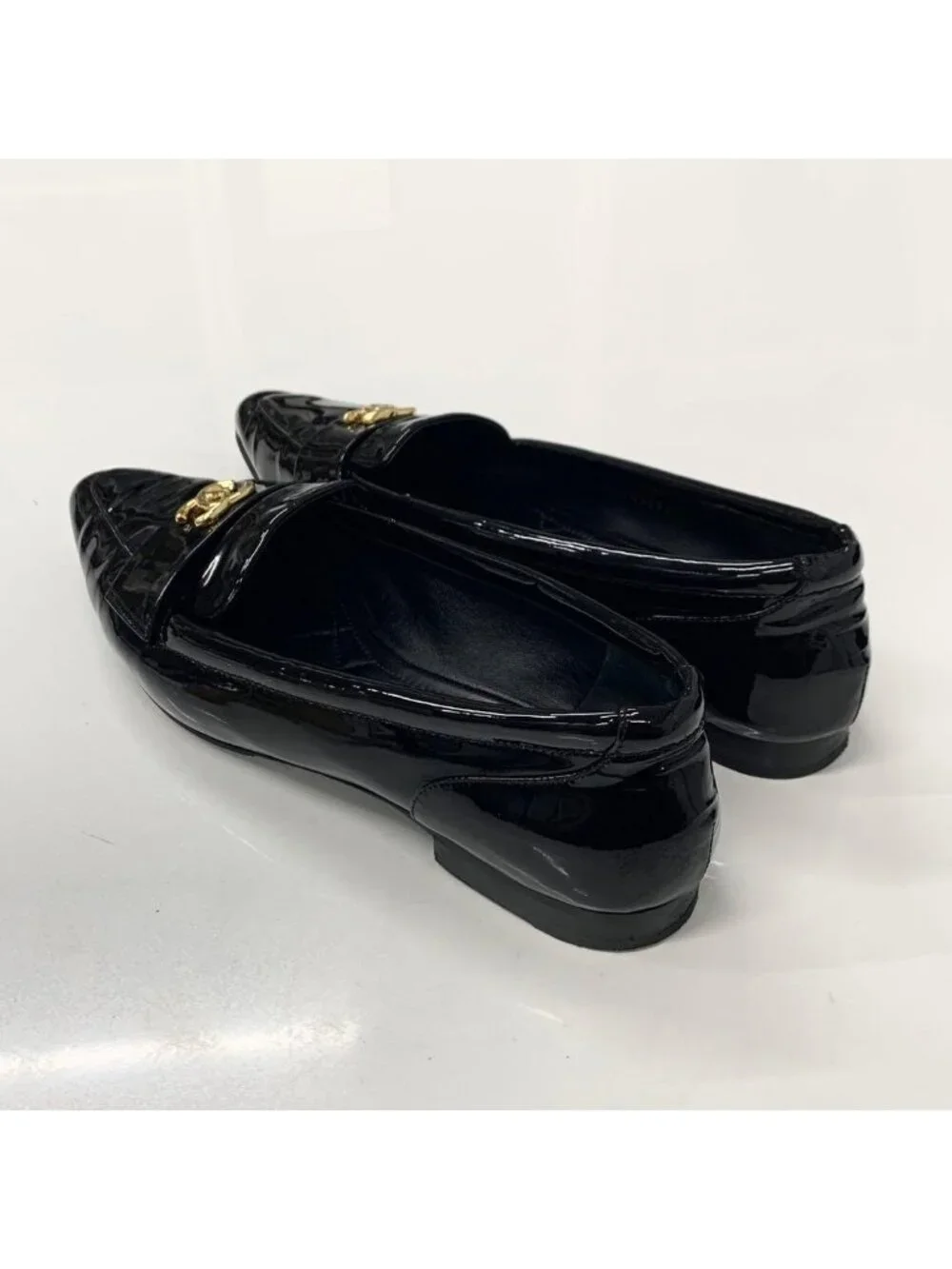 Chanel CC Logo Patent Loafers Black - Picture 4 of 10